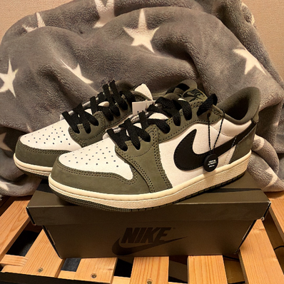 Nike Air Jordan 1 Low OG "Medium Olive and Summit White"