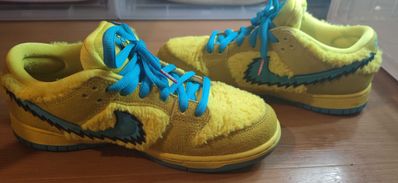 Grateful Dead × Nike SB Dunk Low "Yellow Bear"