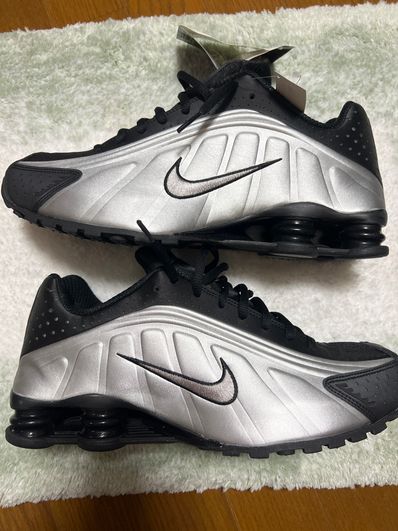 Nike Shox R4 "Black Metallic Silver"