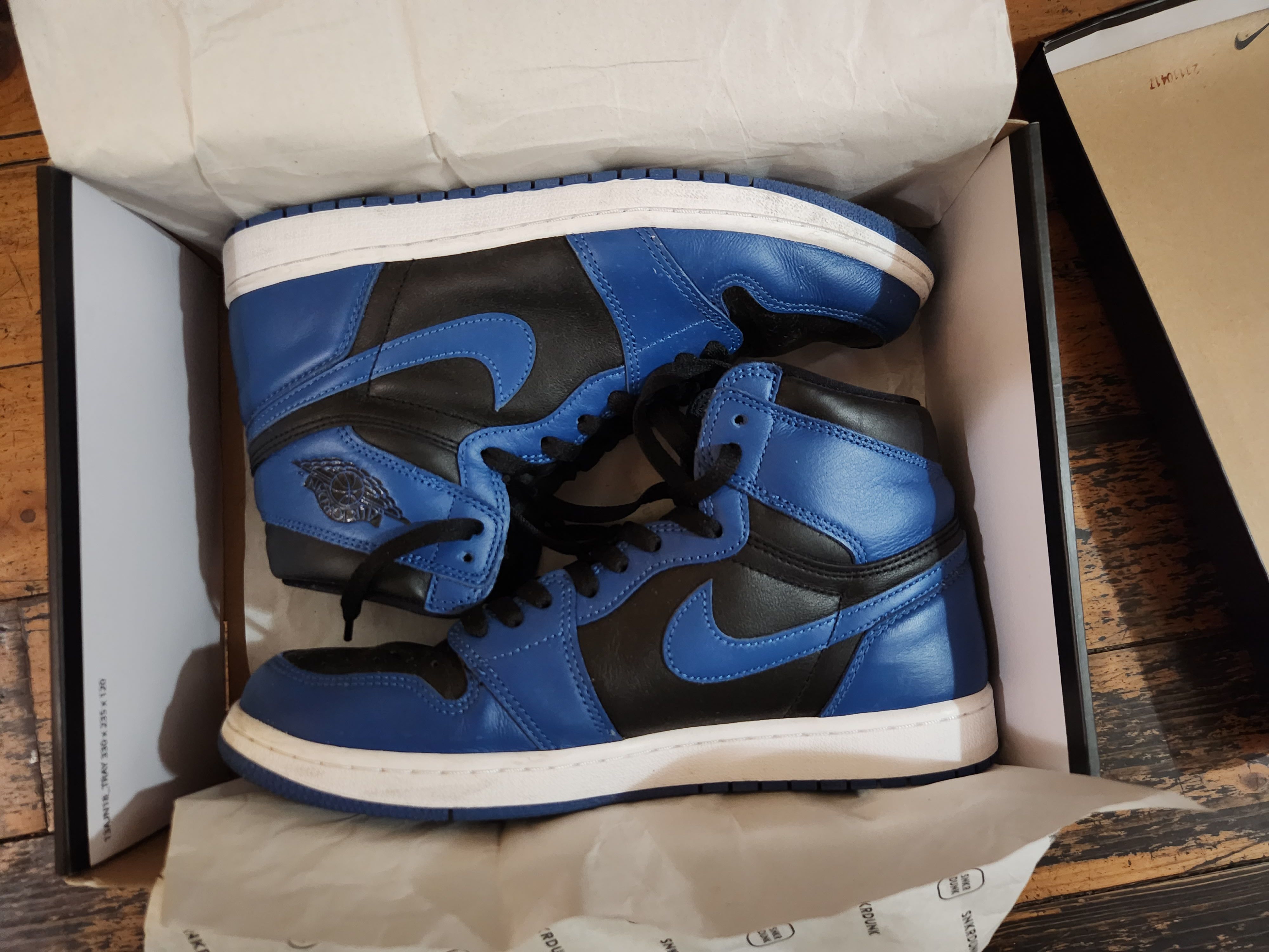 Nike Air Jordan 1 Retro High OG "Dark Marina Blue"