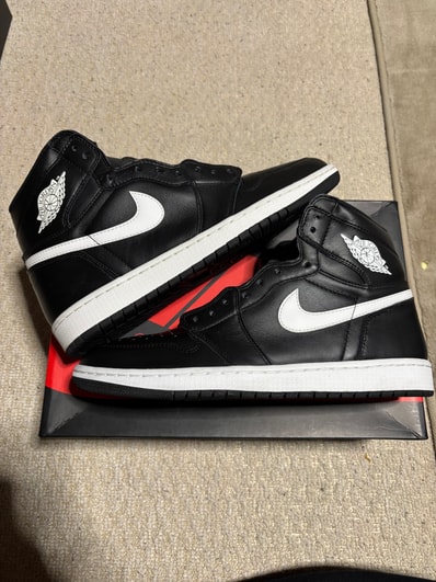 Nike Air Jordan 1 Retro High "Yin Yang Black"