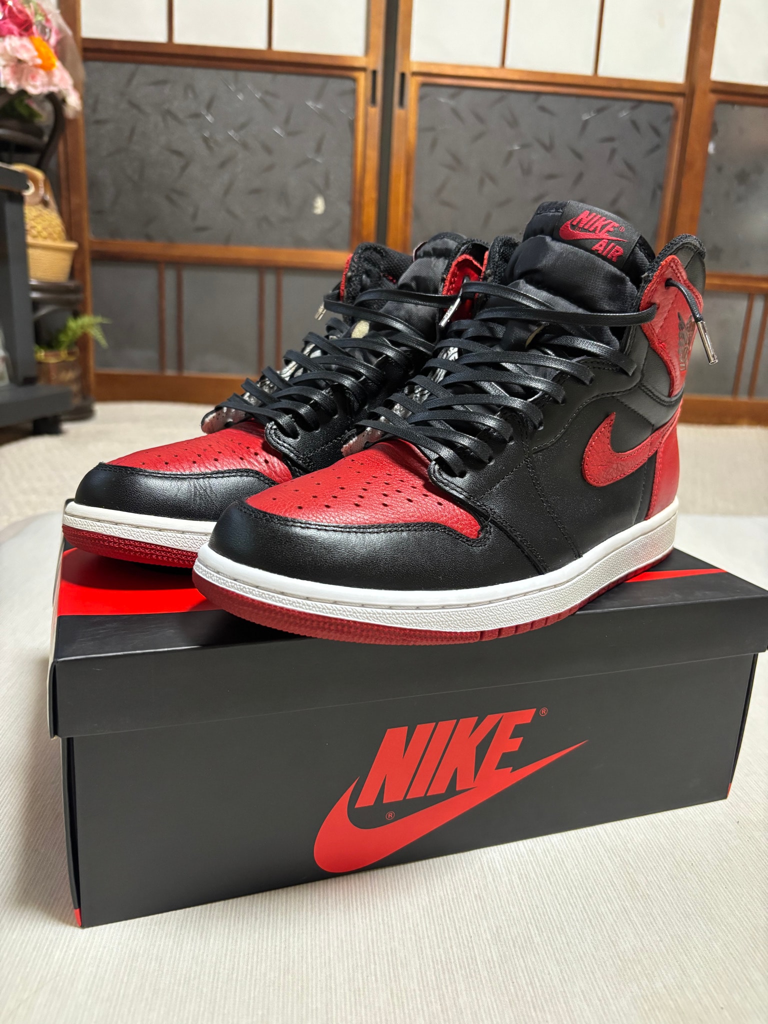 Nike Air Jordan 1 Retro High OG "Bred/Banned"