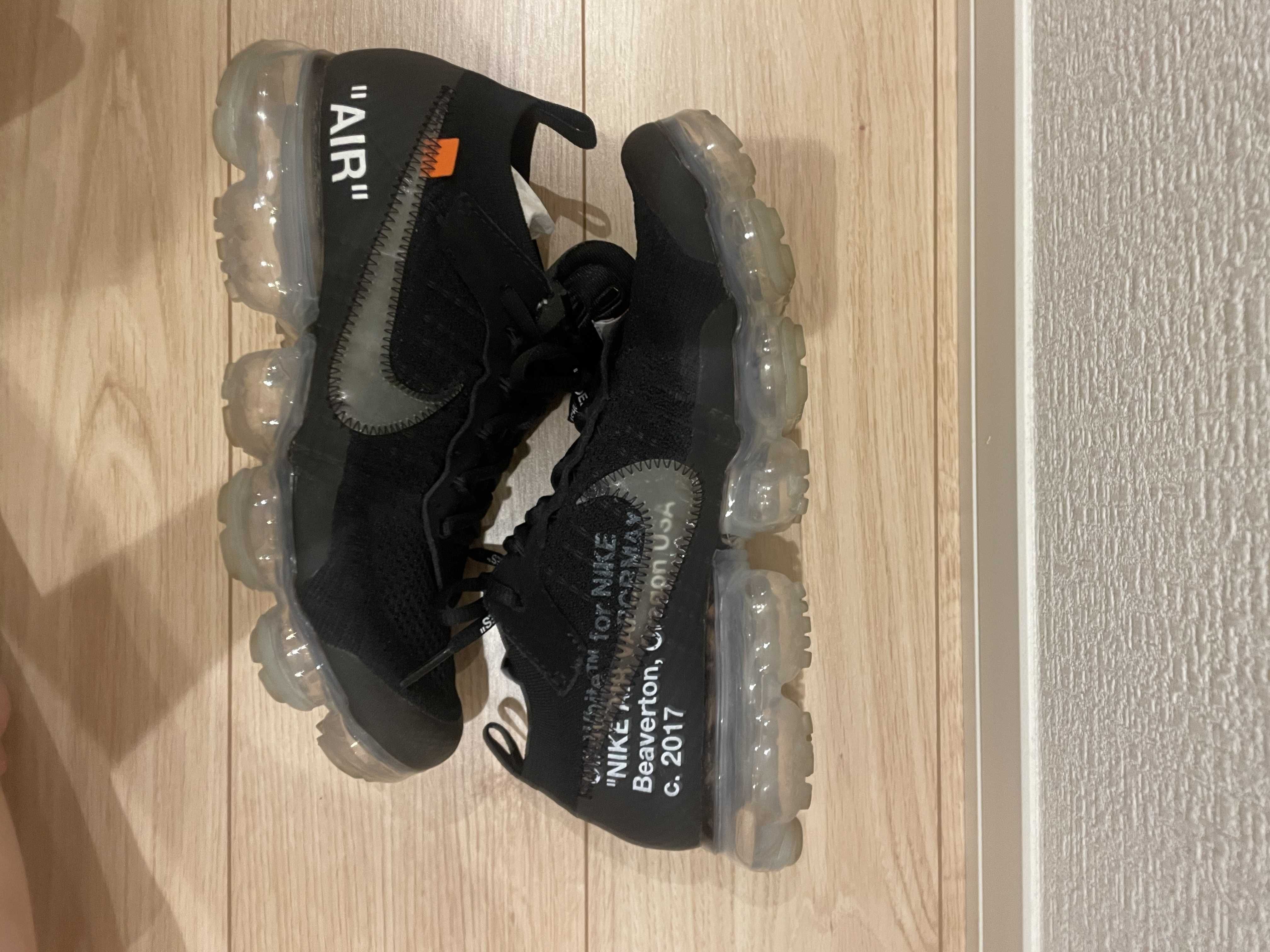 Off-White × Nike Air Vapormax "Black/Total Orange/Clear"