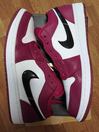 NIKE AIR JORDAN 1 LOW "NOBLE RED"