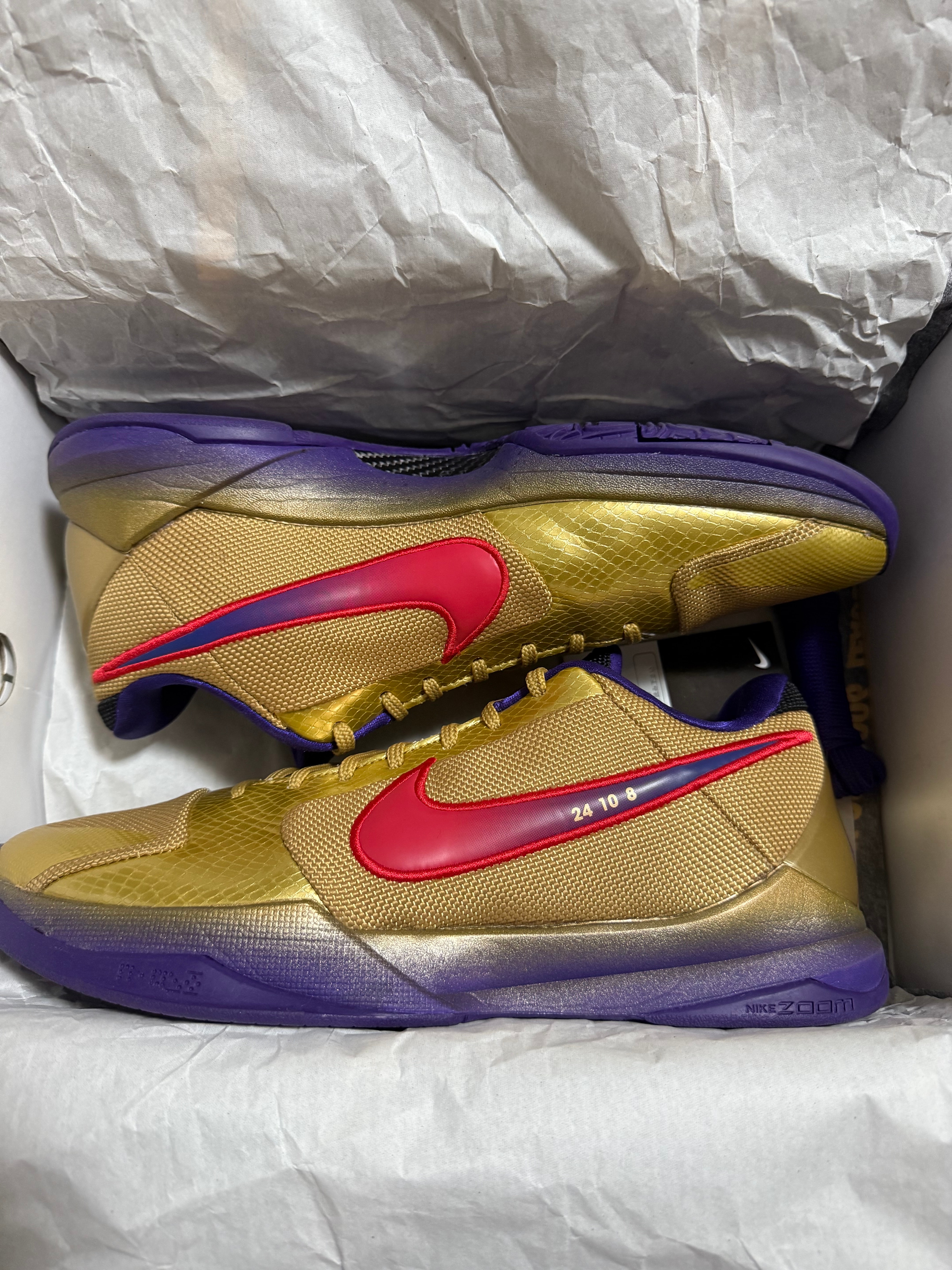 UNDEFEATED × Nike Kobe 5 Protro "Hall Of Fame"