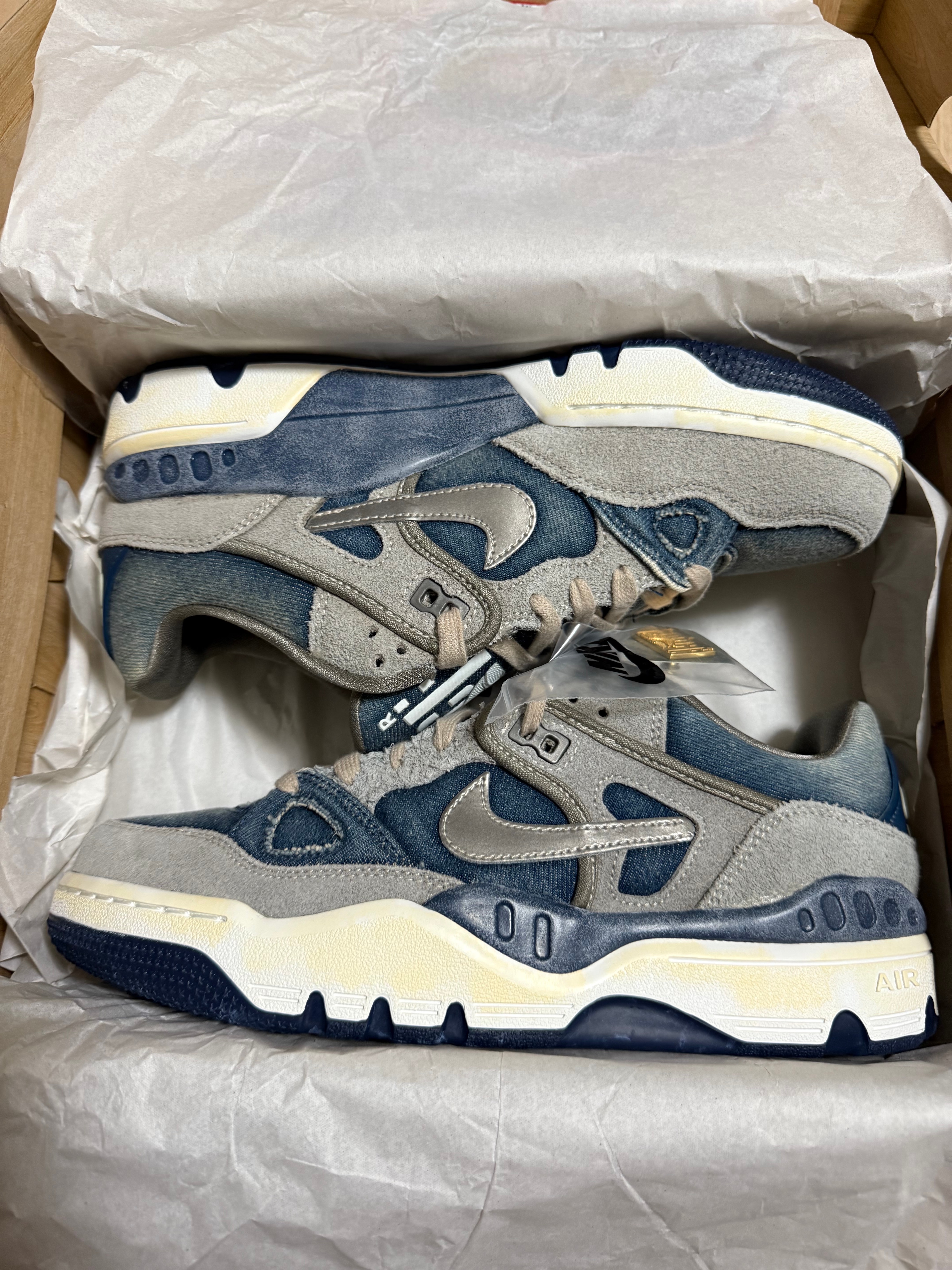 ニゴー × リーバイス × ナイキ エアフォース3 ロー "オリーブグレー" (NIGOヒールロゴ) (リーバイスタブ)