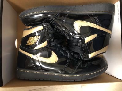 Nike Air Jordan 1 High OG "Black-Metalic Gold"