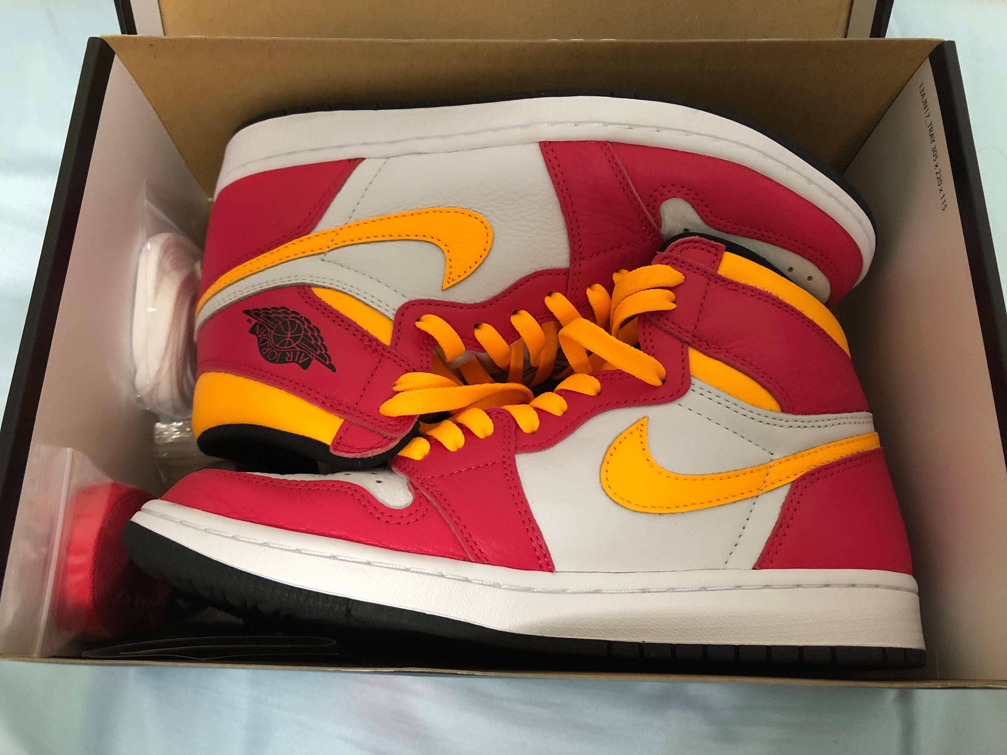 Nike Air Jordan 1 High OG "Light Fusion Red"