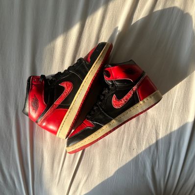 Nike Air Jordan 1 Retro High "Black Varsity Red/Bred"(2001)