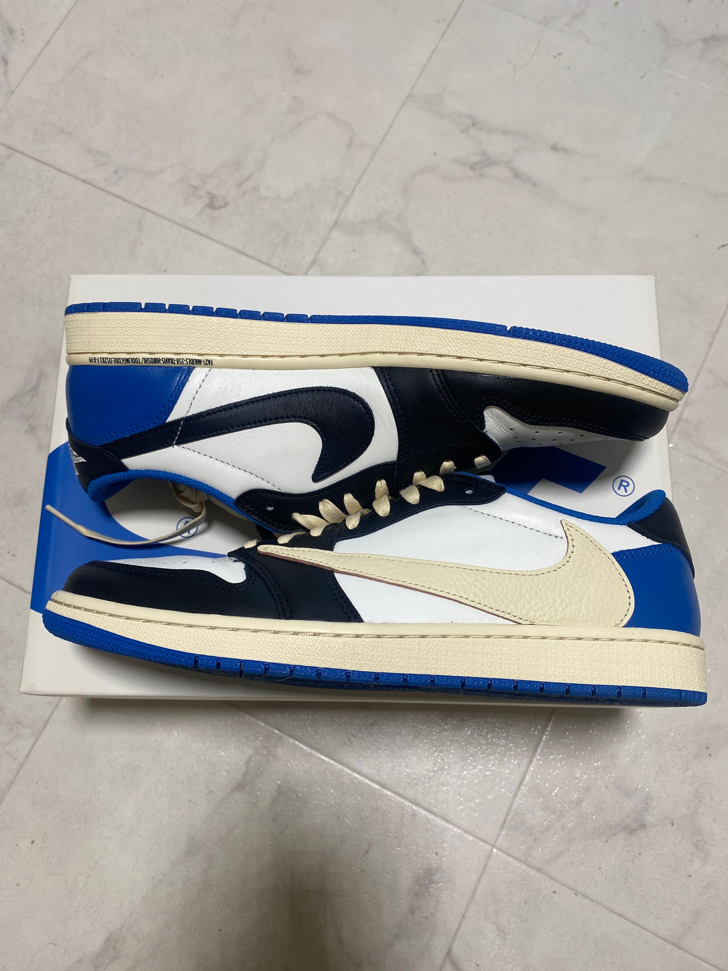 Travis Scott × fragment design × Nike Air Jordan 1 Low OG SP "Military Blue"