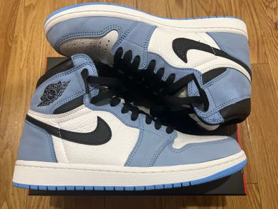 Nike Air Jordan 1 High OG "University Blue"