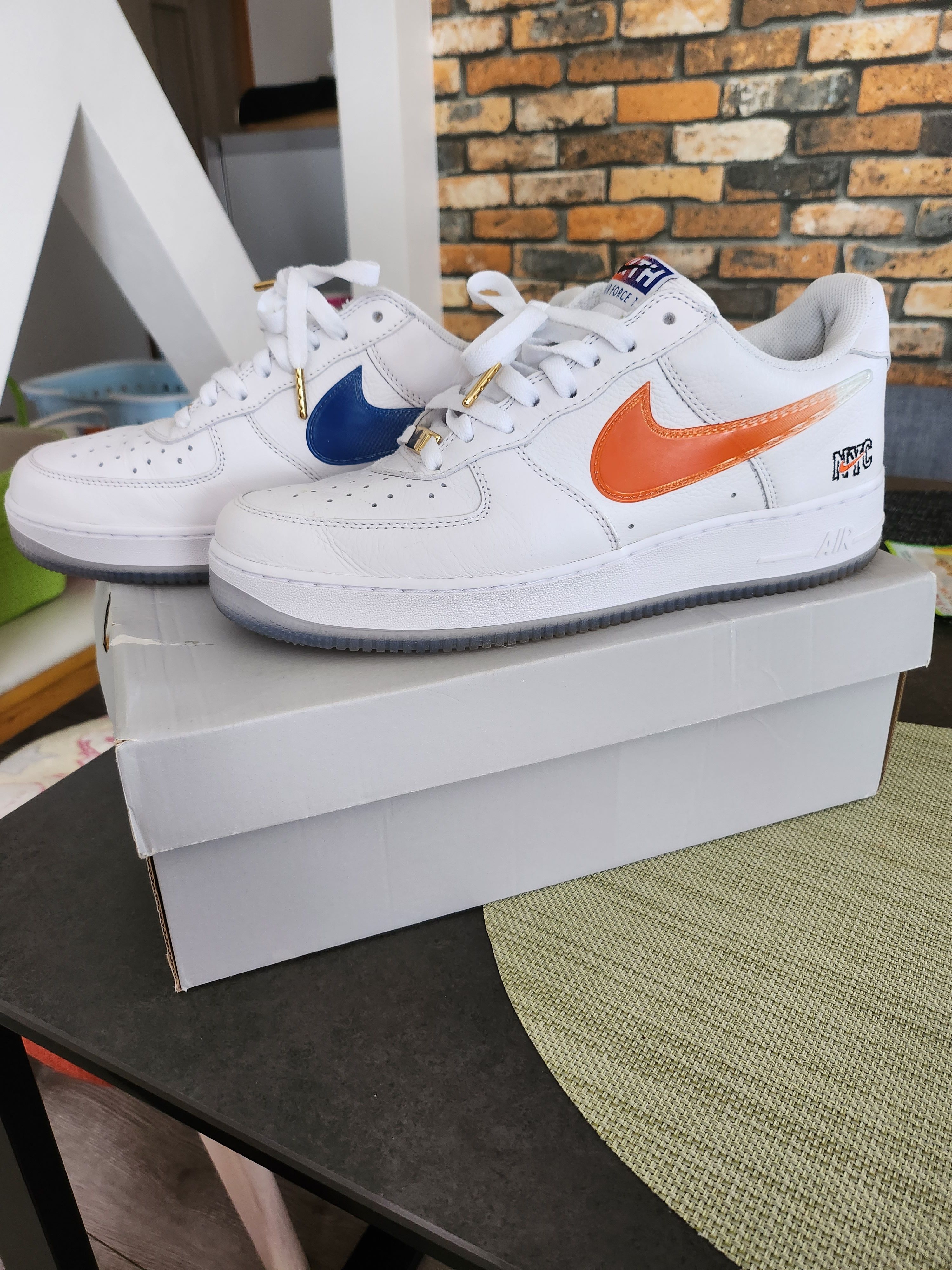 KITH × Nike Air Force 1 Low "White/Rush Blue/White/Brilliant Orange"