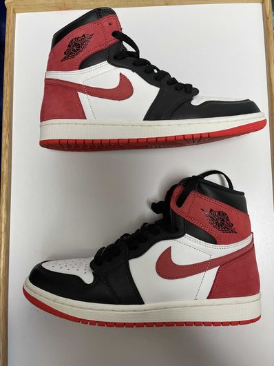 NIKE AIR JORDAN 1 RETRO HIGH "TRACK RED"