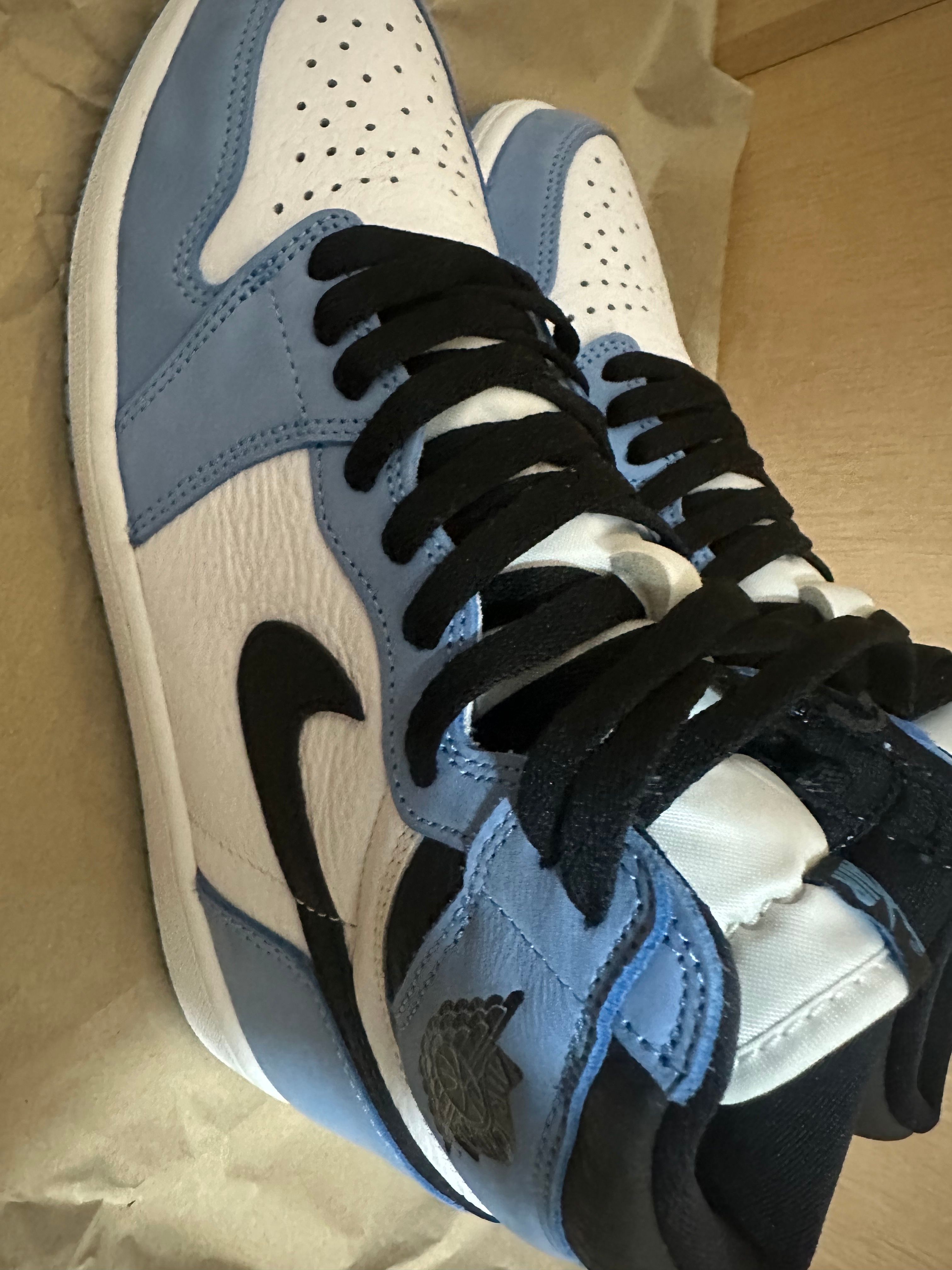 Nike Air Jordan 1 High OG "University Blue"