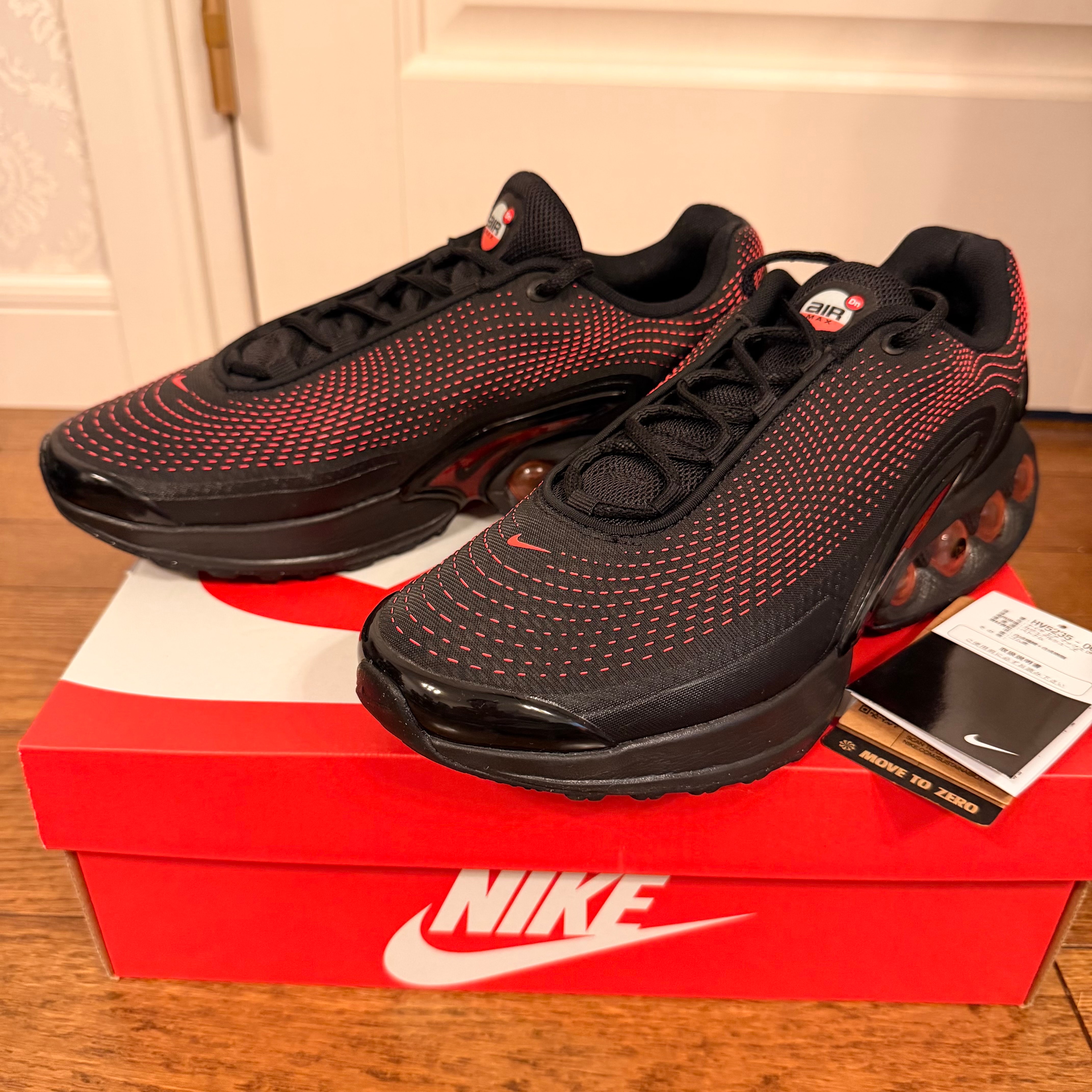 Nike Air Max DN Essential "Bred/Black/Black/Bright Crimson/Black"