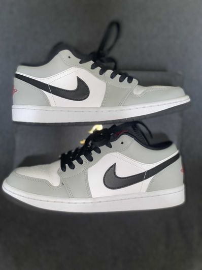 Nike Air Jordan 1 Low "Light Smoke Grey"