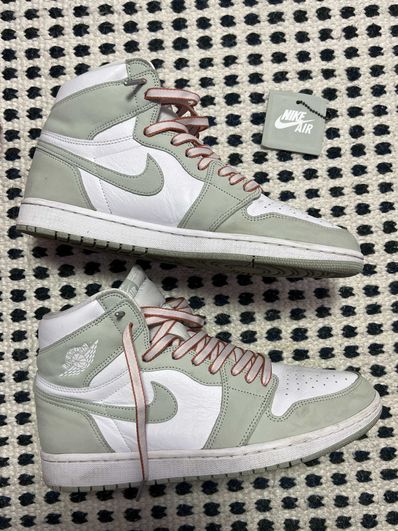 Nike Women's Air Jordan 1 High OG "Seafoam"
