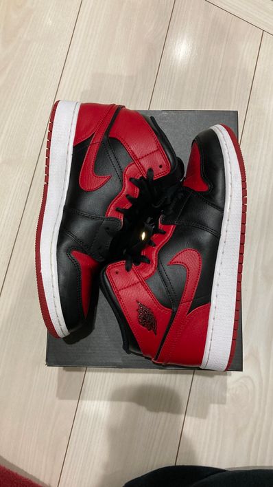 Nike GS Air Jordan 1 Mid "Bred"