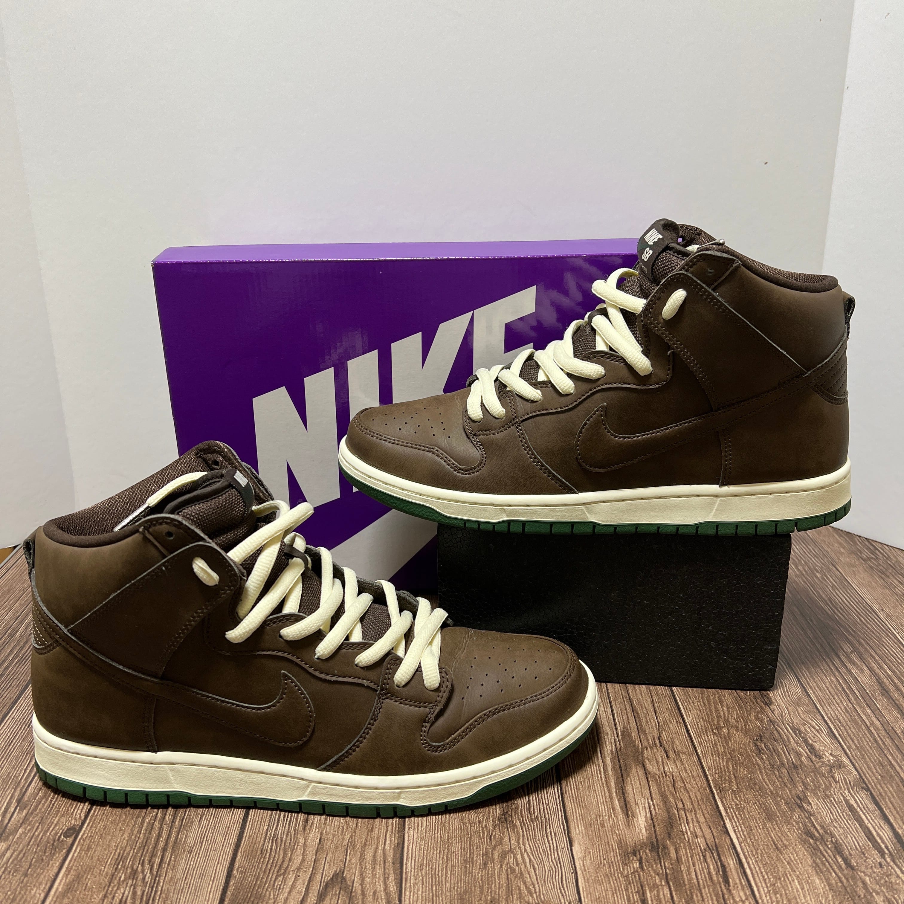 Nike SB Dunk High "Baroque Brown"