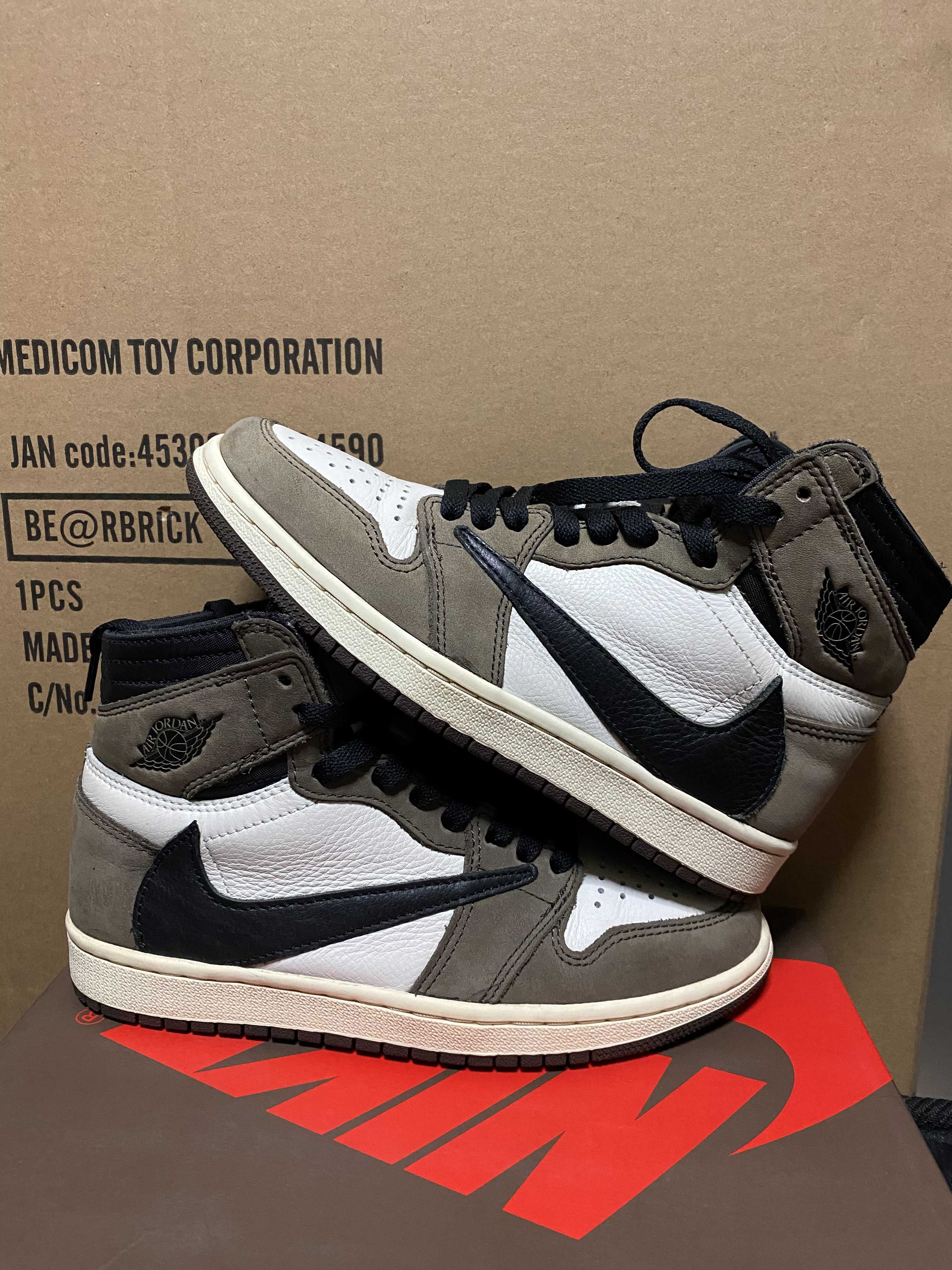 Travis Scott × Nike Air Jordan 1 Retro High OG TS SP "Sail/Dark Mocha"