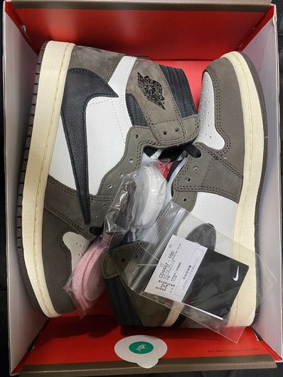 Travis Scott × Nike Air Jordan 1 Retro High OG TS SP "Sail/Dark Mocha"