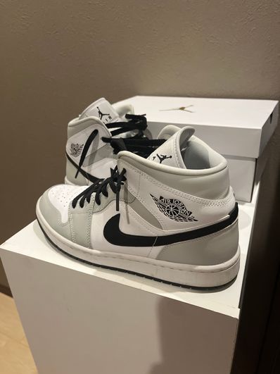 Nike Women's Air Jordan 1 Mid "Grey Fog/White/Black"