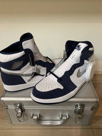 Nike Air Jordan 1 Retro High OG CO.JP "Midnight Navy"(2020)(ブリーフケース付き)