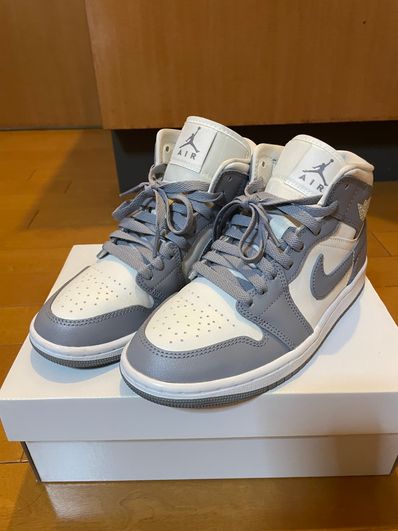 Nike Women's Air Jordan 1 Mid "Grey/Sail"