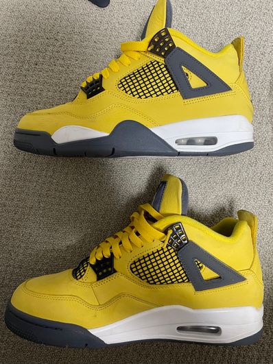 Nike Air Jordan 4 "Tour Yellow"