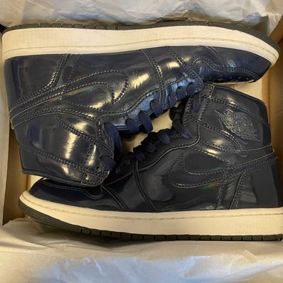Dover Street Market × Nike Air Jordan 1 Retro High "Obsidian"