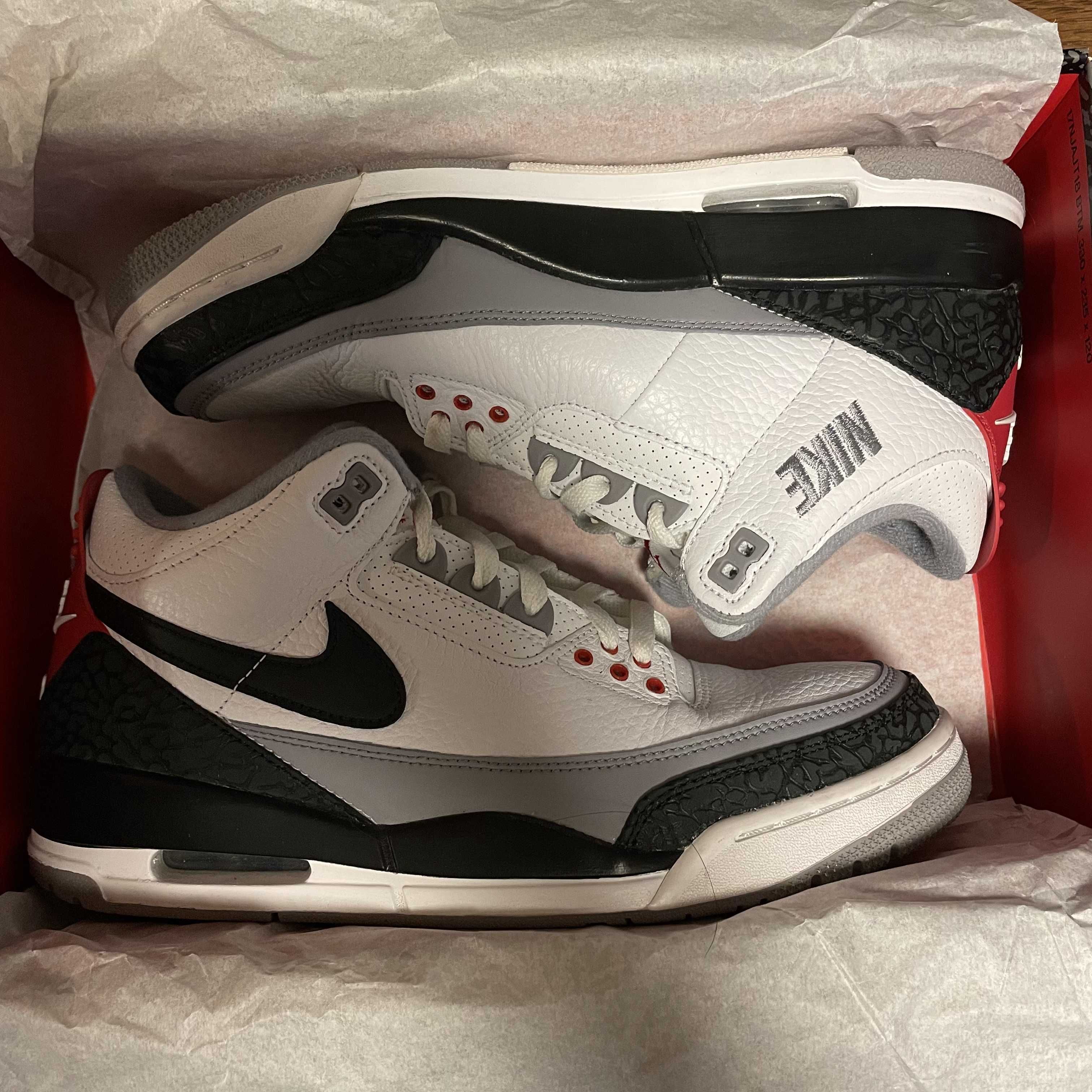 Nike Air Jordan 3 Retro "Tinker Hatfield"