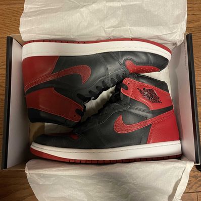 Nike Air Jordan 1 Retro High OG "Bred/Banned" (2016)