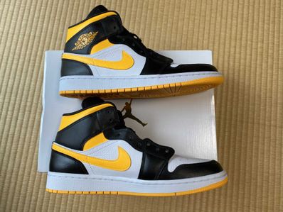 Nike Women's Air Jordan 1 Mid SE "Laser Orange Black"