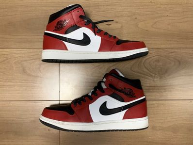 Nike Air Jordan 1 Mid "Chicago Black Toe"