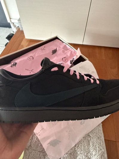 Travis Scott × Nike Air Jordan 1 Low OG SP "Velvet Brown and Dark Mocha"
