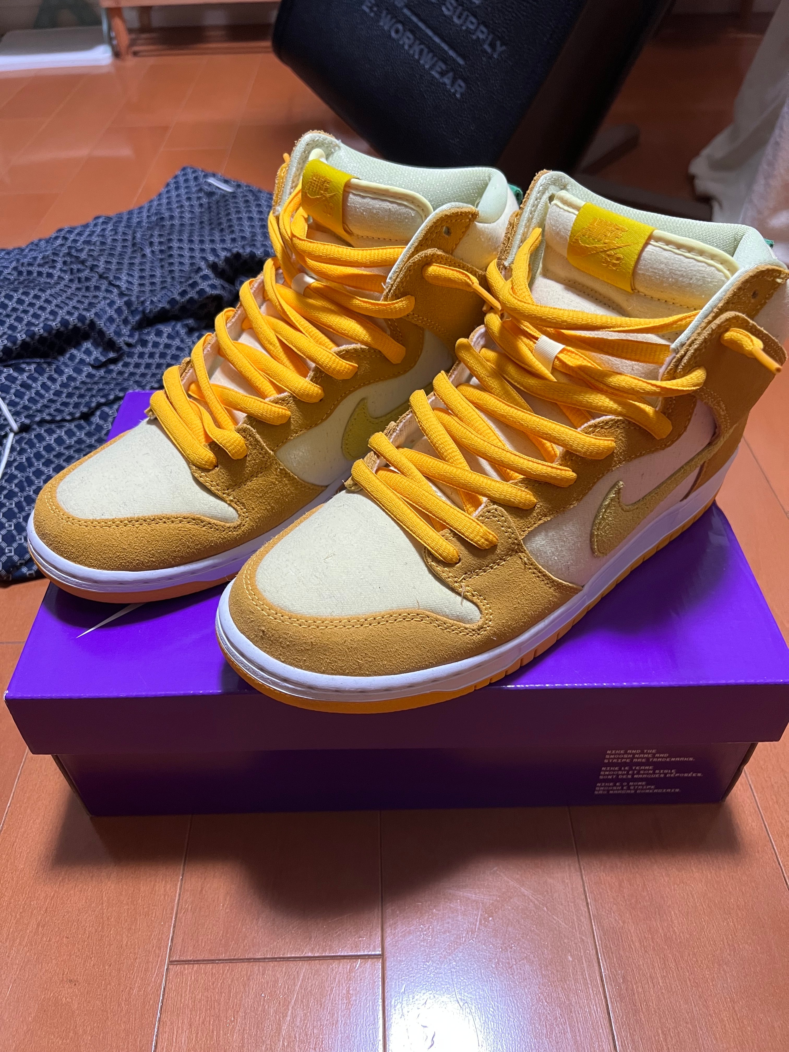 Nike SB Dunk High "Pineapple"