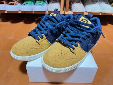 Nike SB Dunk Low "Desert Ochre and Midnight Navy"