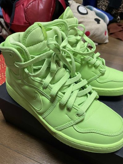 Billie Eilish × Nike WMNS Air Jordan 1 High KO