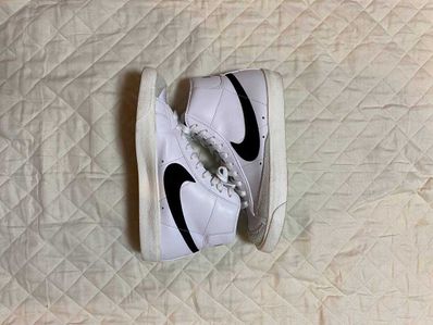 NIKE Women's BLAZER MID ’77 VINTAGE "WHITE/BLACK"