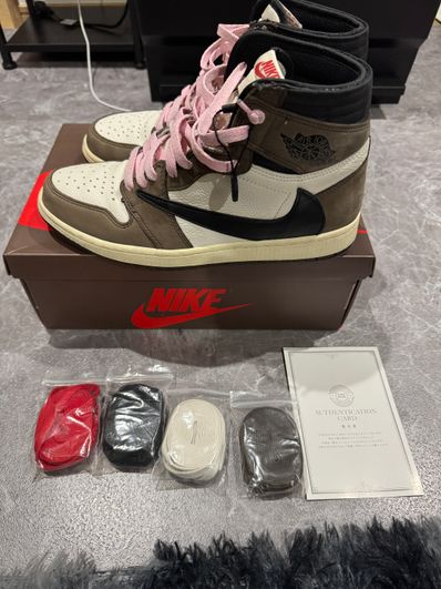 Travis Scott × Nike Air Jordan 1 Retro High OG TS SP "Sail/Dark Mocha"