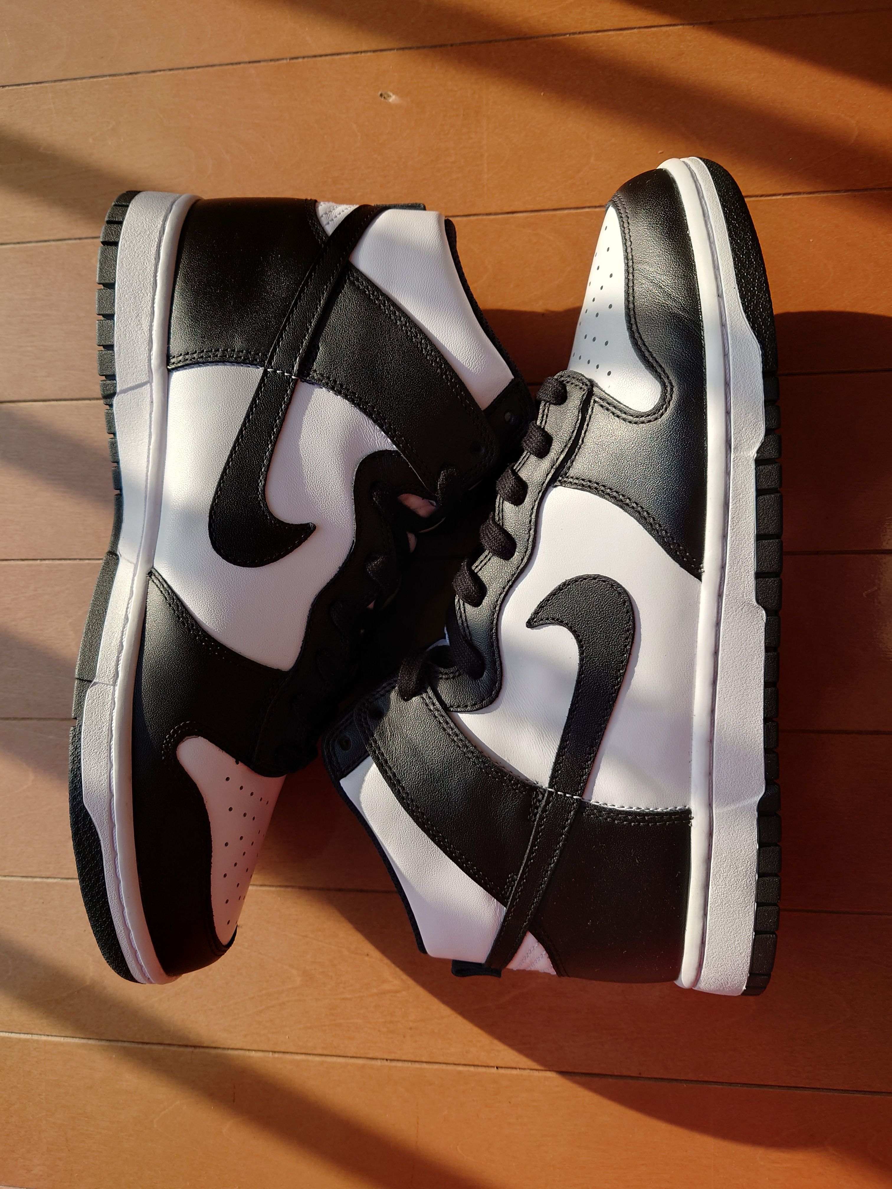 Nike Dunk High "Black and White"