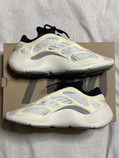adidas YEEZY 700V3 "Azael"