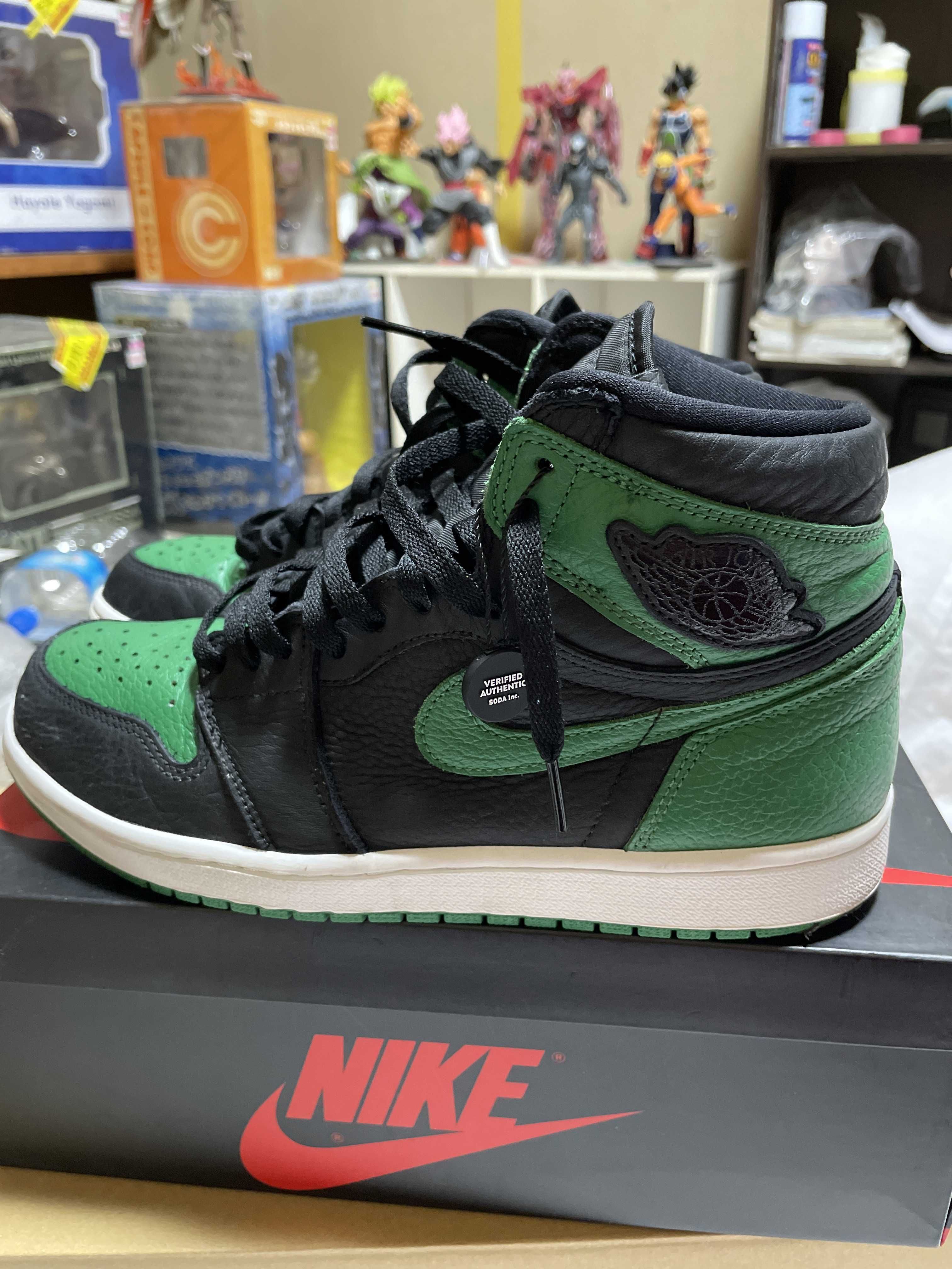Nike Air Jordan 1 Retro High OG "Black/Pine Green" (2020)      
