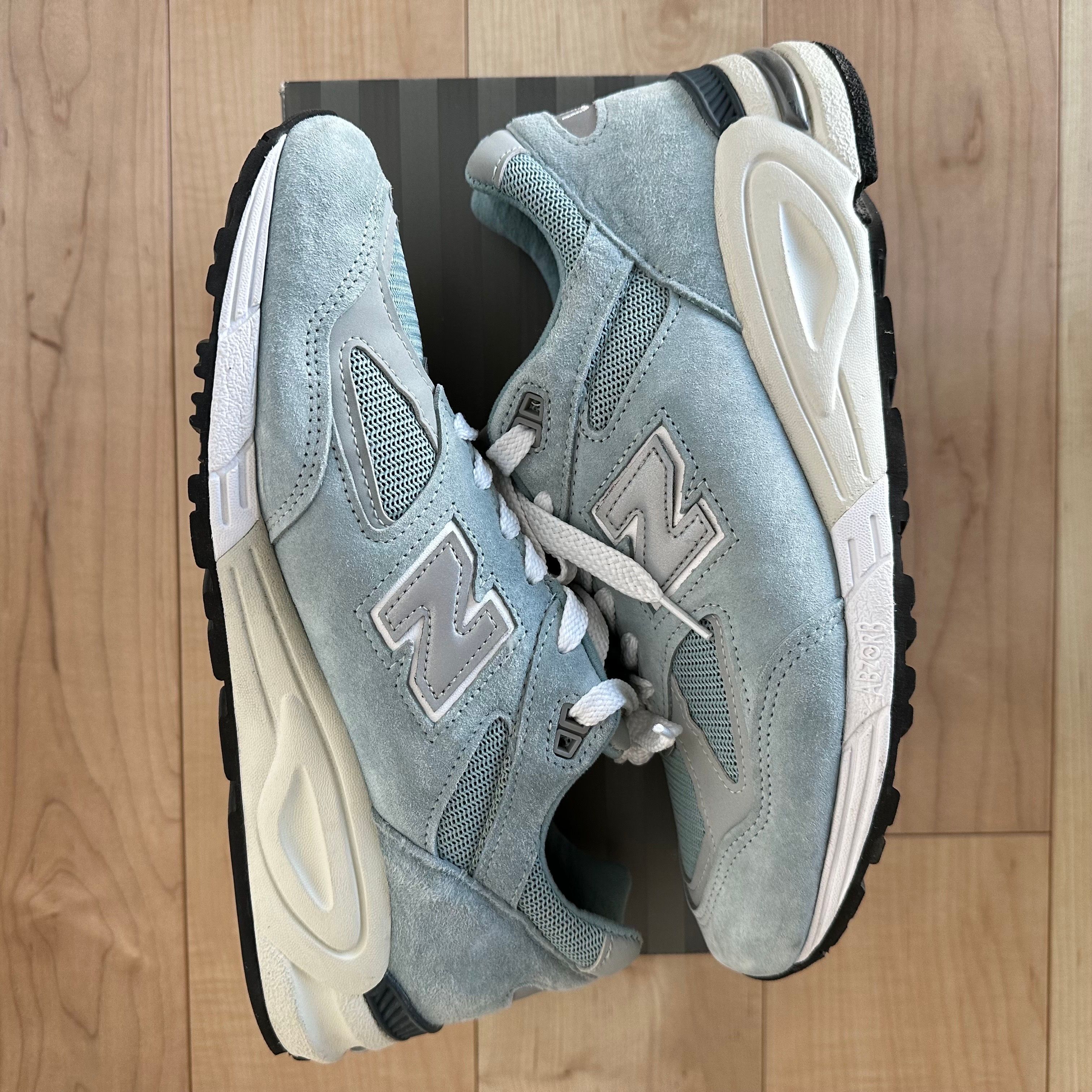 KITH × New Balance 990V2 "Storm Blue"