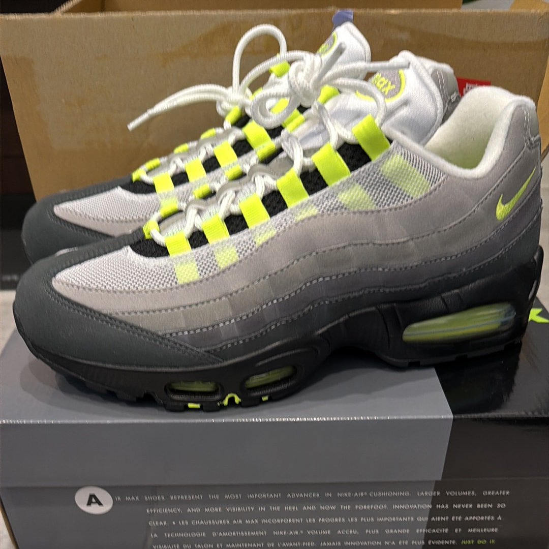 ナイキ エアマックス95 OG ビッグバブル "ネオンイエロー/イエローグラデ" (2025/2026)