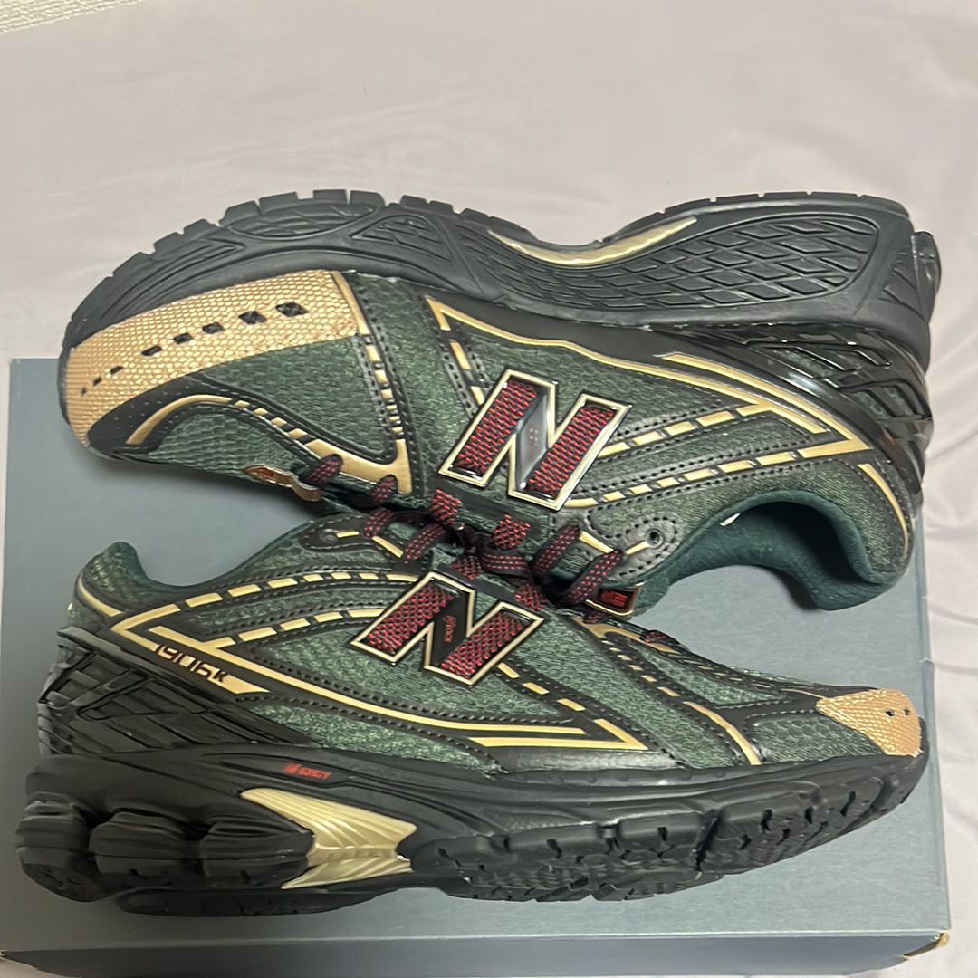 KITH × New Balance 1906R "Black/Green" M1906RKS