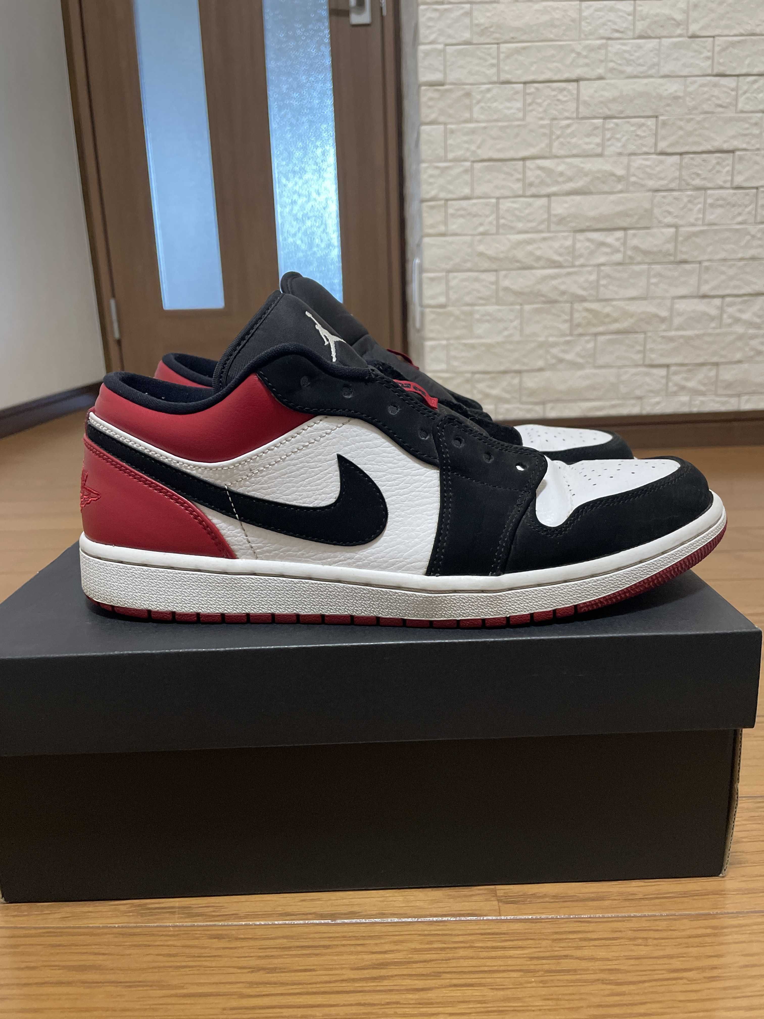 Nike Air Jordan 1 Low "Black Toe"