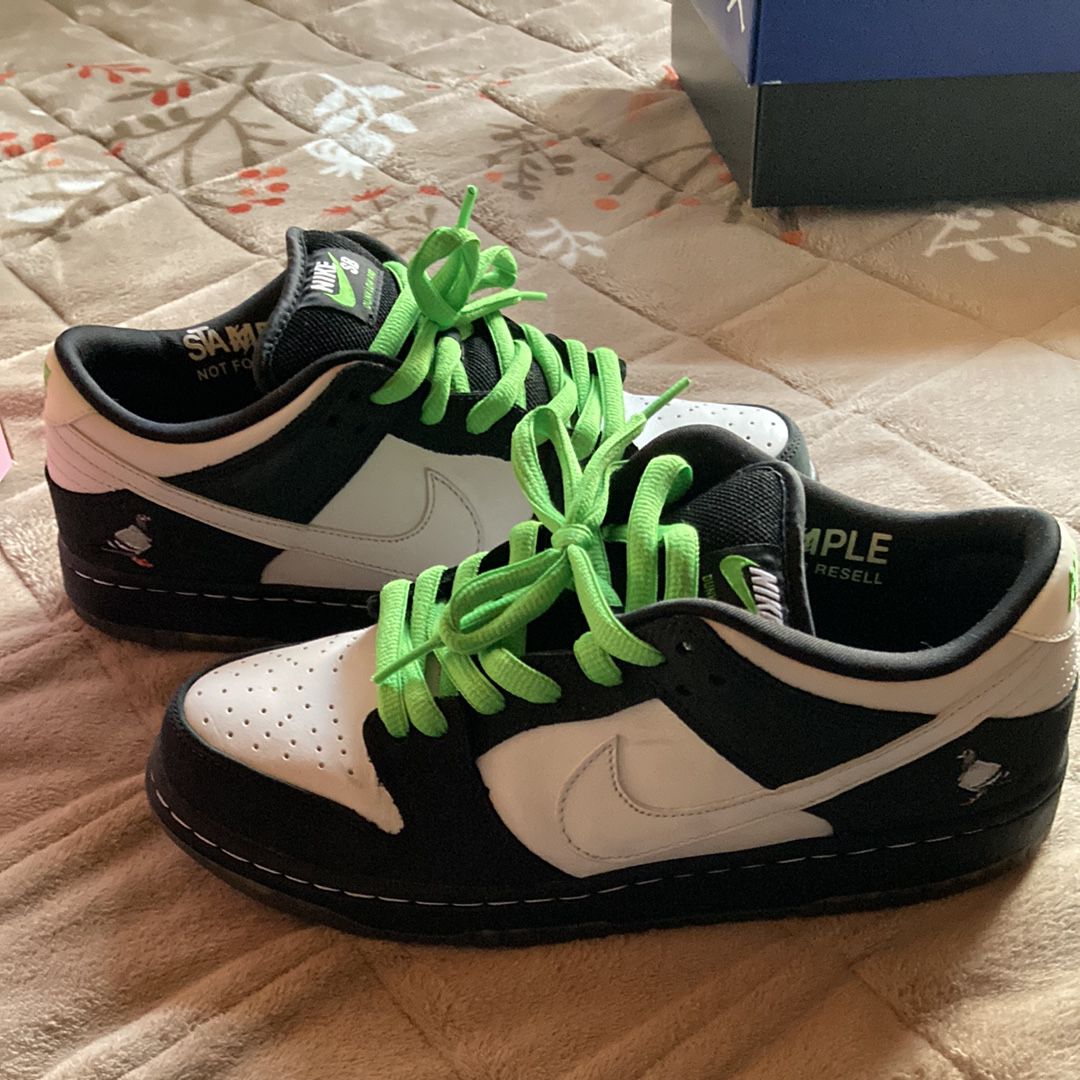 STAPLE × Nike SB Dunk Low "Pigeon Black/White"