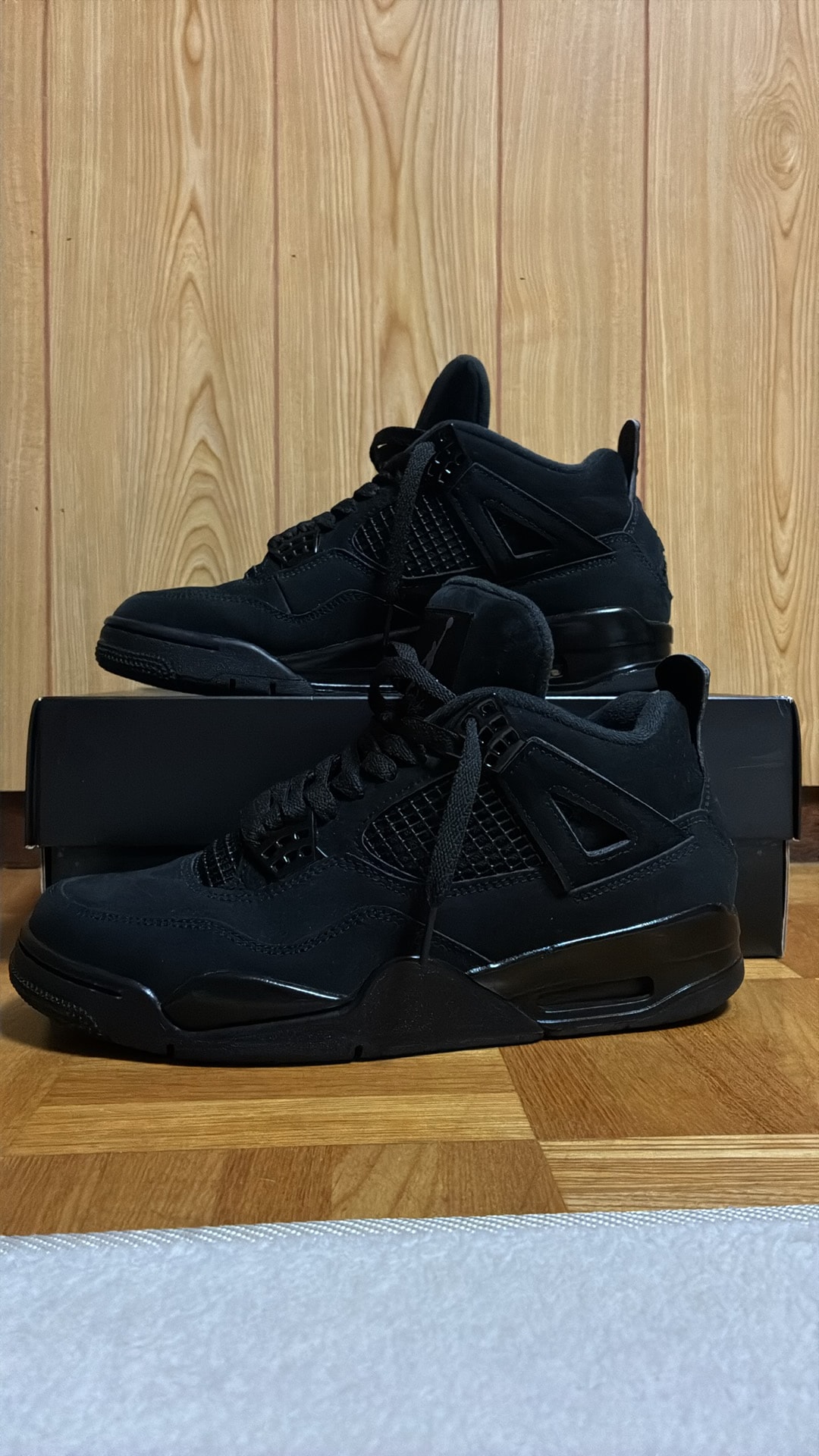 Nike Air Jordan 4 "Black Cat"