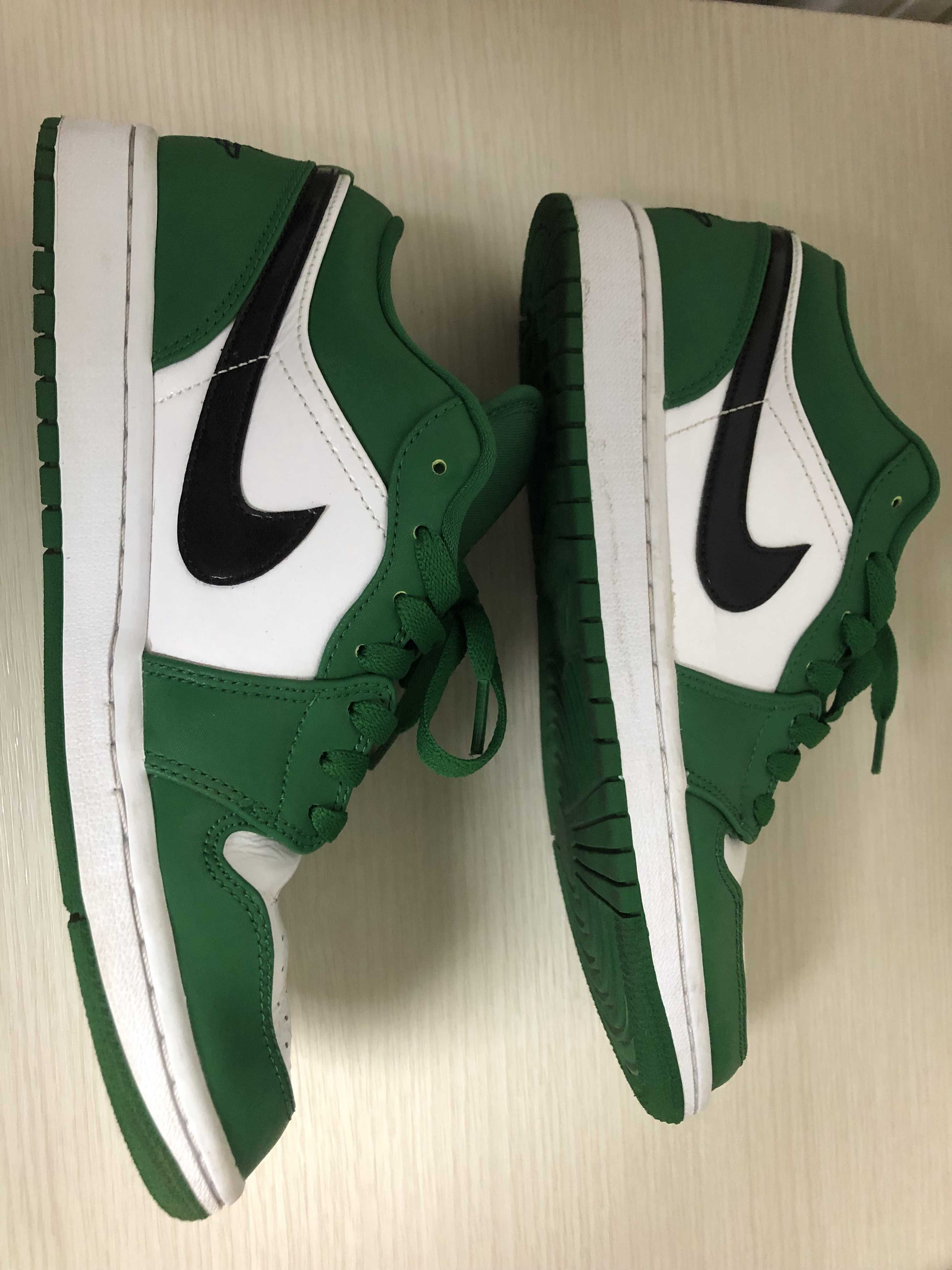 Nike Air Jordan 1 Low "Pine Green/White"